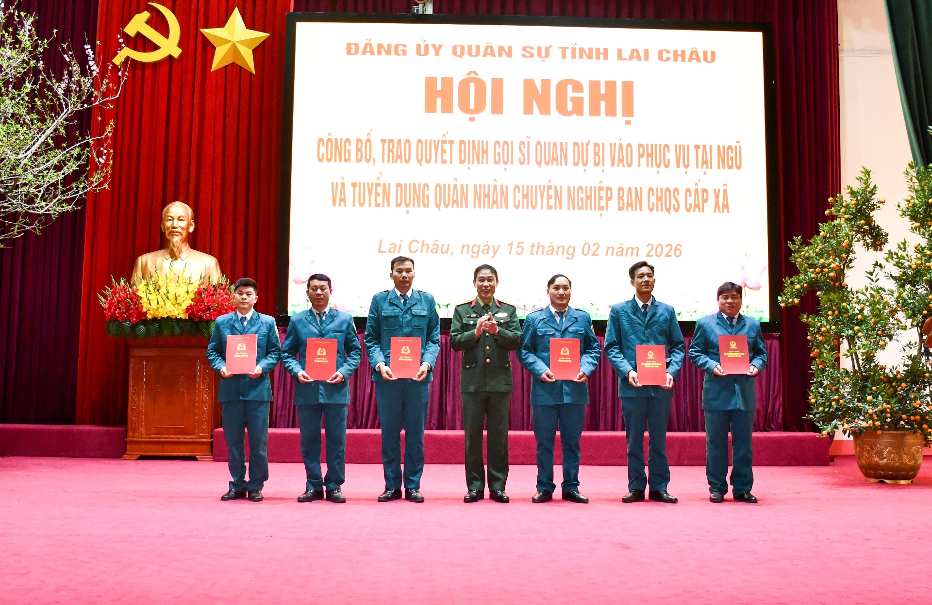 Kiện toàn nhân sự Ban Chỉ huy Quân sự cấp xã: Tuyển dụng quân nhân chuyên nghiệp, thăng hàm sĩ quan, gọi sĩ quan dự bị vào phục vụ tại ngũ- Ảnh 7.