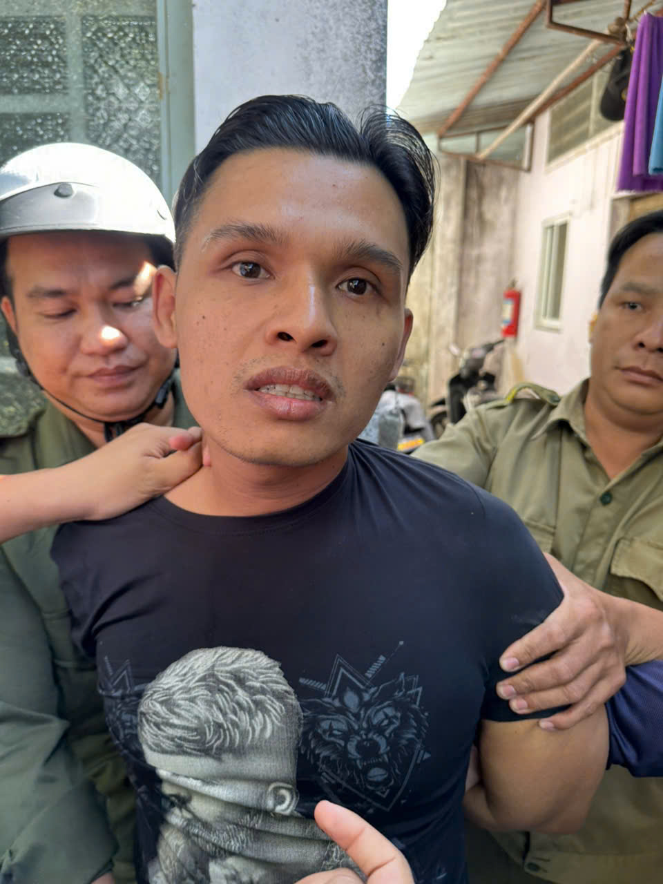 Bắt khẩn cấp nghi phạm cướp tài sản dùng dao tại Tây Ninh năm 2026 - Ảnh 1. Bắt khẩn cấp nghi phạm cướp tài sản dùng dao tại Tây Ninh năm 2026 - Ảnh 1.