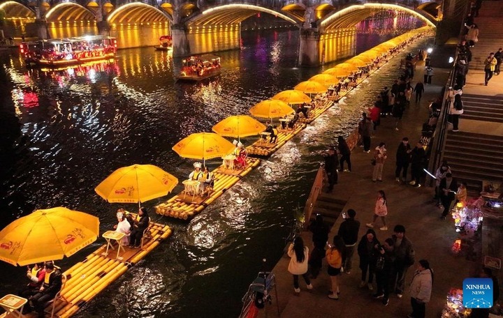 Trực tiếp: Việt Nam đ&oacute;n giao thừa, ch&agrave;o năm mới B&iacute;nh Ngọ 2026 - Ảnh 56.