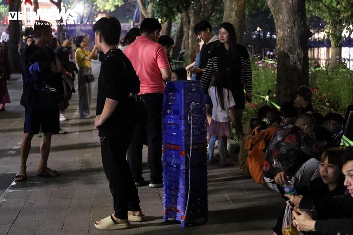 Trực tiếp: Việt Nam đ&oacute;n giao thừa, ch&agrave;o năm mới B&iacute;nh Ngọ 2026 - Ảnh 12.