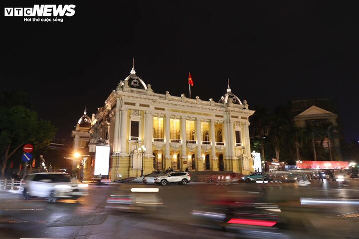 Trực tiếp: Việt Nam đ&oacute;n giao thừa, ch&agrave;o năm mới B&iacute;nh Ngọ 2026 - Ảnh 36.