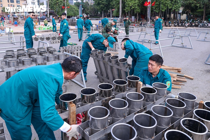 Trực tiếp: Việt Nam đ&oacute;n giao thừa, ch&agrave;o năm mới B&iacute;nh Ngọ 2026 - Ảnh 80.