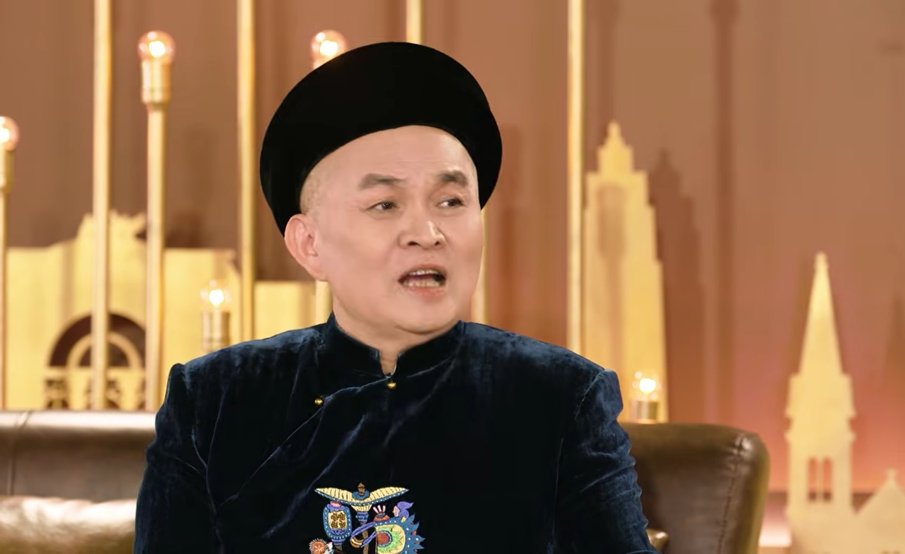 Xuân Hinh nói vợ: "Không ra khỏi nhà nhanh là tôi chết sớm" - Ảnh 1.