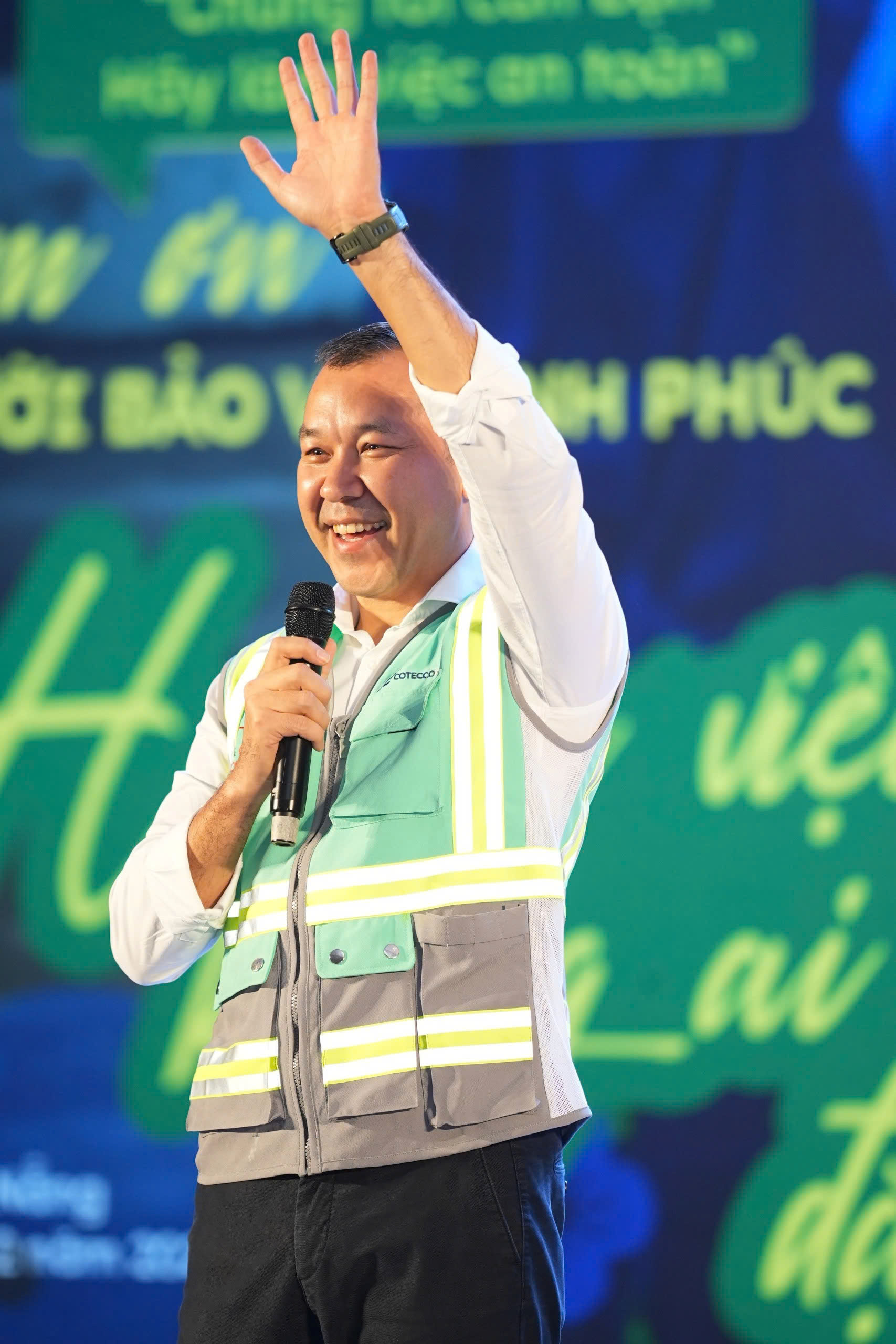 Chủ tịch Coteccons Bolat Duisenov viết t&acirc;m thư ch&uacute;c Tết, tri &acirc;n đội ngũ b&aacute;m c&ocirc;ng trường: Khi nhiều người sum vầy b&ecirc;n gia đ&igrave;nh, c&aacute;c bạn vẫn ở lại c&ocirc;ng trường đ&oacute; l&agrave; sự cam kết thầm lặng nhưng v&ocirc; c&ugrave;ng đ&aacute;ng qu&yacute;- Ảnh 2.