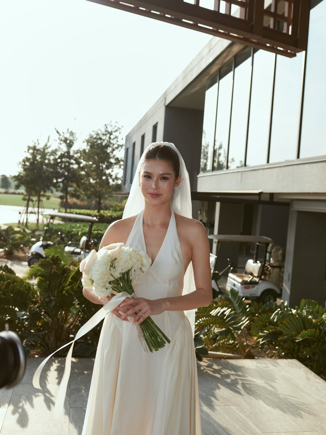 Cặp diễn viên đình đám kết hôn sau 10 năm yêu, khoảnh khắc cô dâu chú rể gây xôn xao- Ảnh 3.