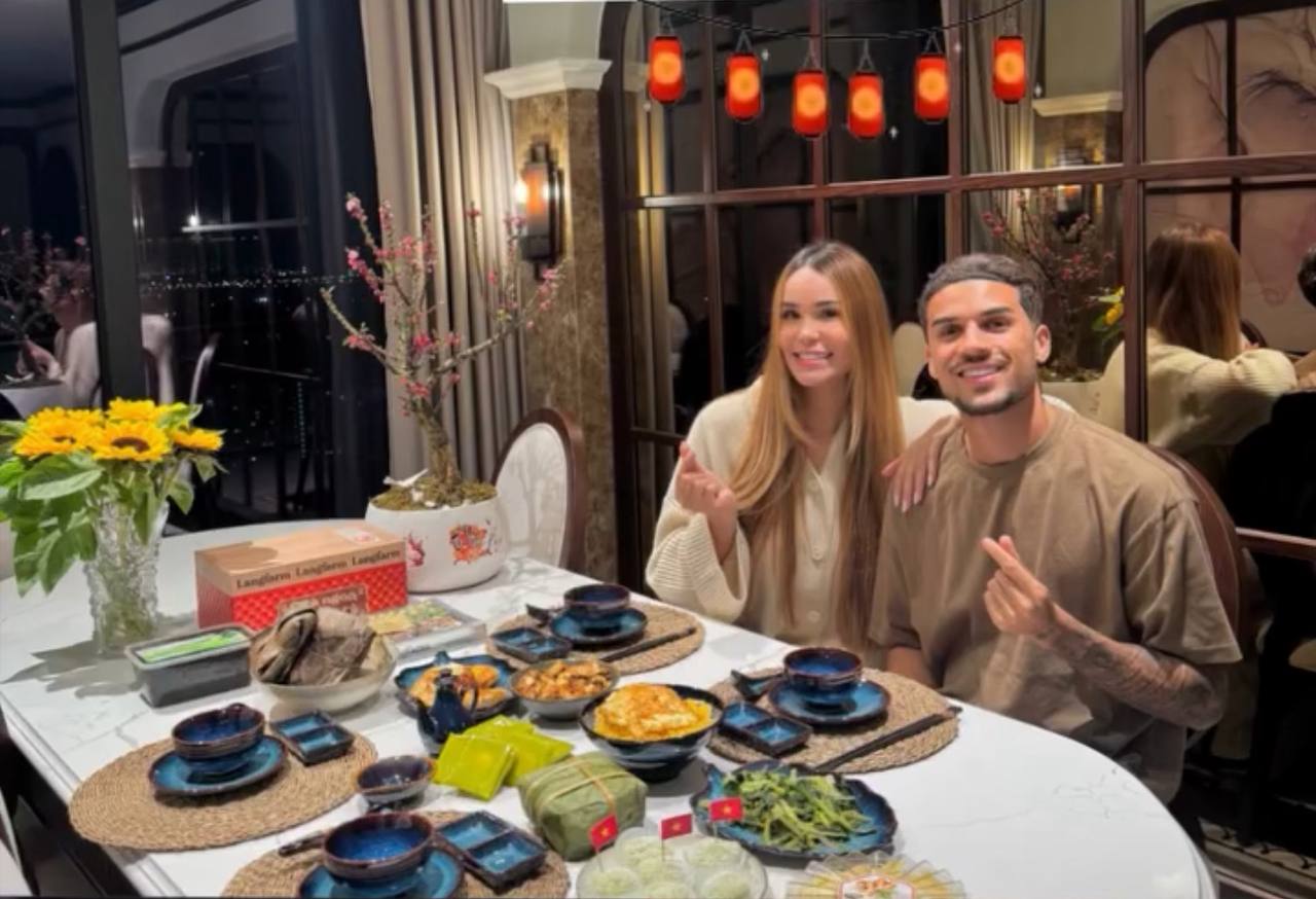 Tết đầu tiên của Đỗ Hoàng Hên ở Việt Nam- Ảnh 1.