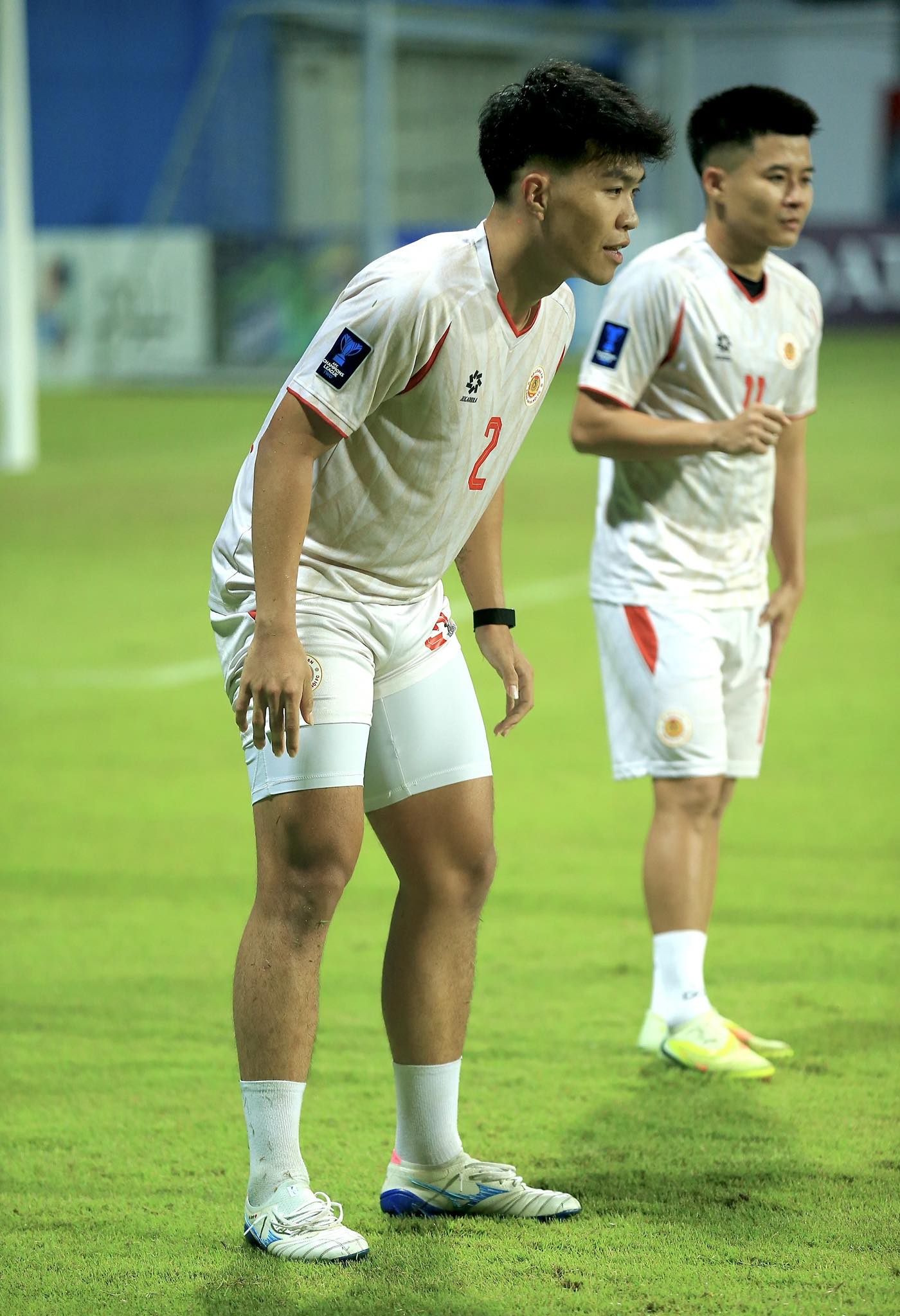 Sức n&oacute;ng 1000 độ, tinh hoa visual Đ&igrave;nh Bắc, L&yacute; Đức "đốn tim" d&acirc;n t&igrave;nh, sẵn s&agrave;ng chiến thắng ngay đầu năm mới - Ảnh 3.