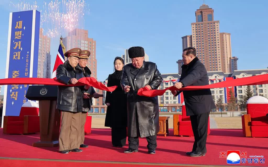 Triều Tiên hoàn thành đại dự án xây dựng 50.000 căn nhà tại Bình Nhưỡng - Ảnh 1.