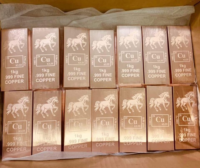 Sau V&agrave;ng v&agrave; Bạc, nhiều người đổ x&ocirc; mua Đồng thỏi tr&ecirc;n mạng: Chuy&ecirc;n gia cảnh b&aacute;o "h&atilde;y nh&igrave;n trường hợp tượng Nữ thần Tự do" - Ảnh 2.