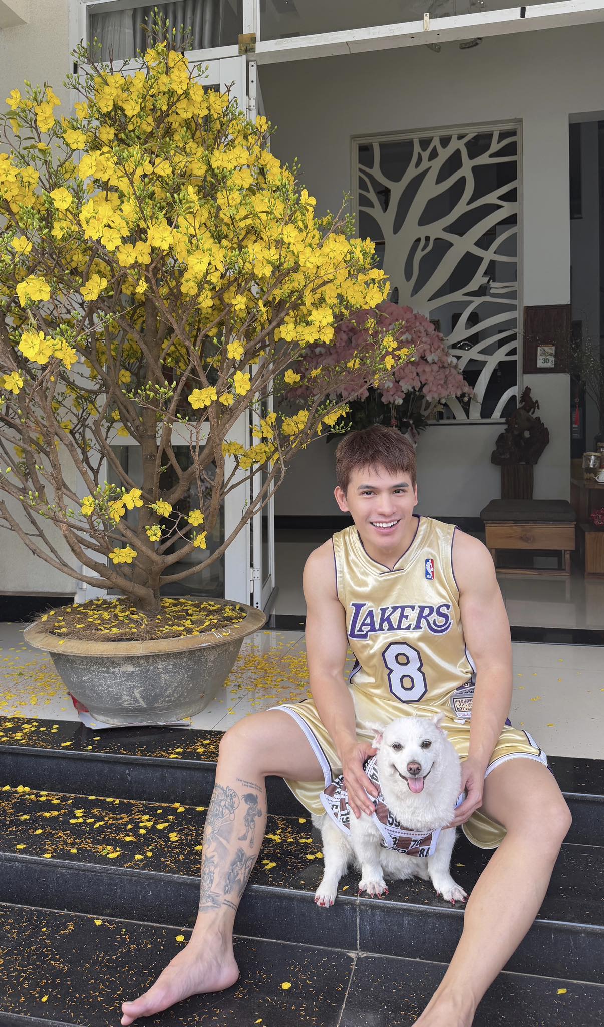 Hai nam ca sĩ U40 nổi tiếng hàng đầu Việt Nam mồ côi cả cha lẫn mẹ - Ảnh 3.