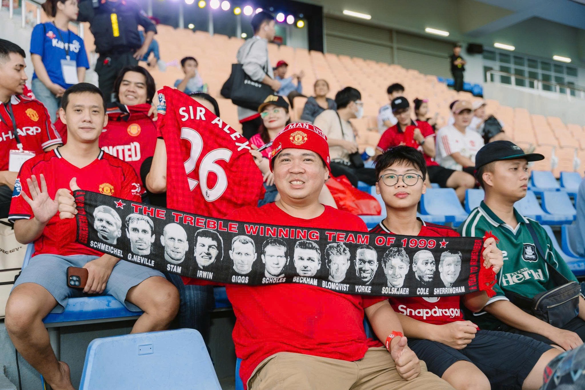 Từ chuyện bóng đá châu Âu chúc Tết người Việt - Ảnh 4.