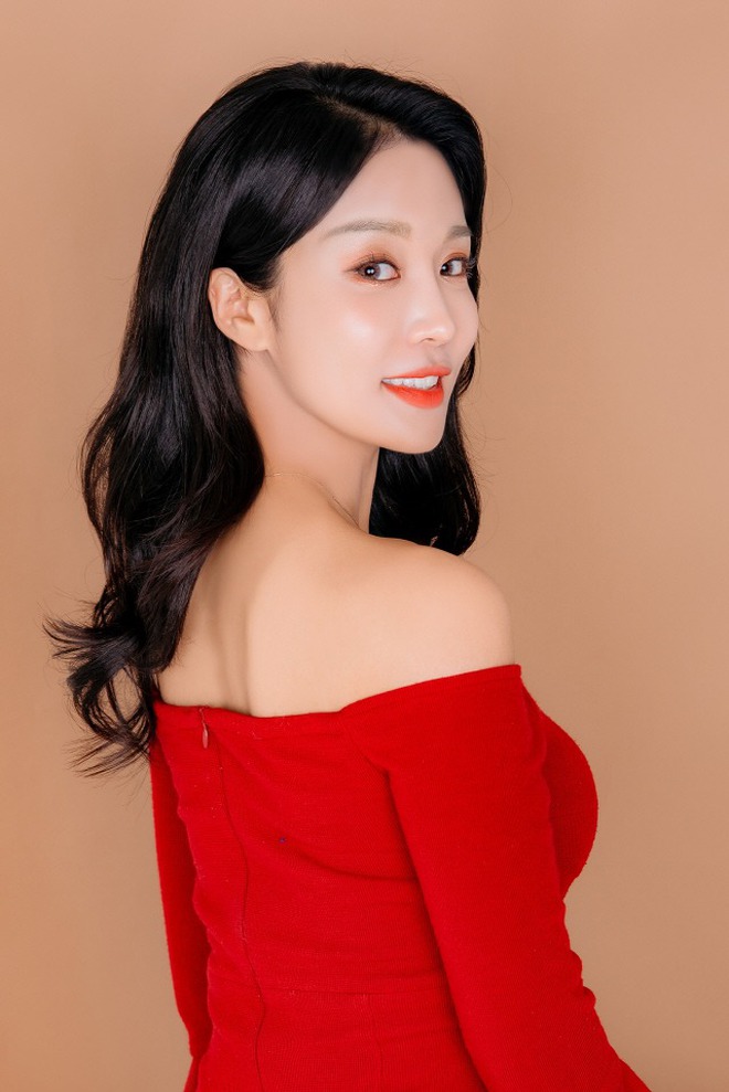 Trùng tu nhan sắc để ăn Tết, 1 sao nữ mặt mũi biến dạng, sưng phồng như bị 