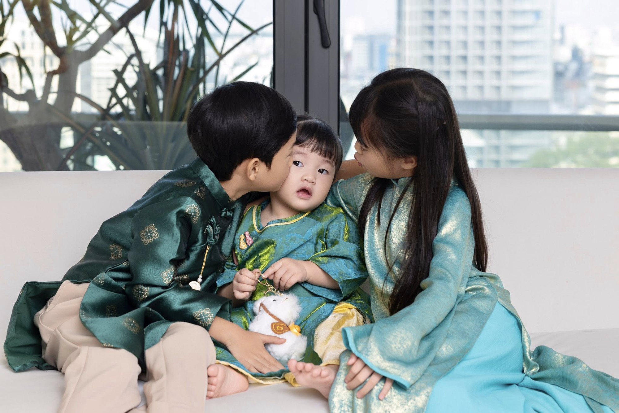 Đặng Thu Thảo gia nhập đường đua ảnh Tết, nhìn vào chỉ biết chốt 2 chữ!  - Ảnh 2.