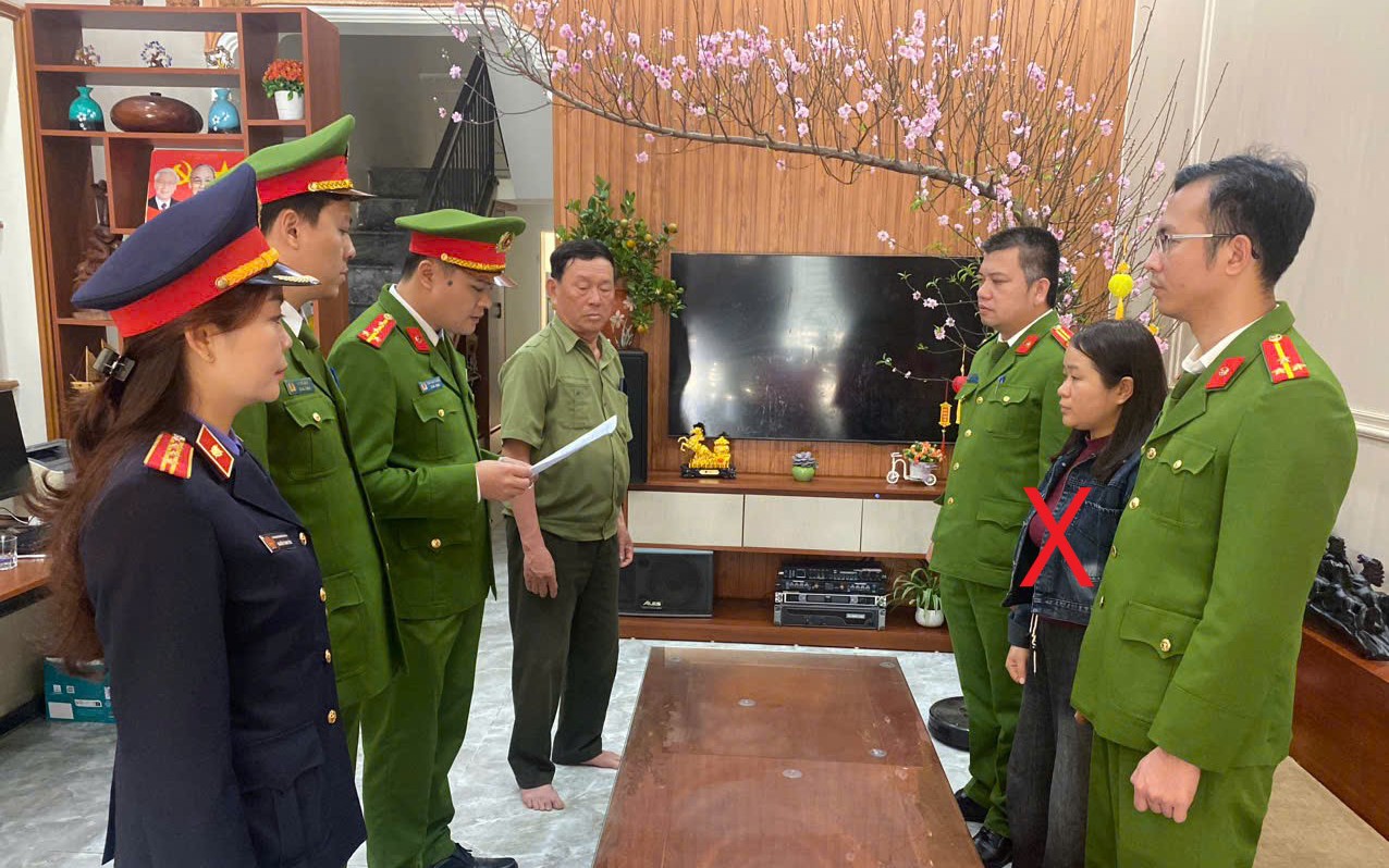 Khởi tố gi&aacute;m đốc Phạm Văn Lộc  - Ảnh 2.