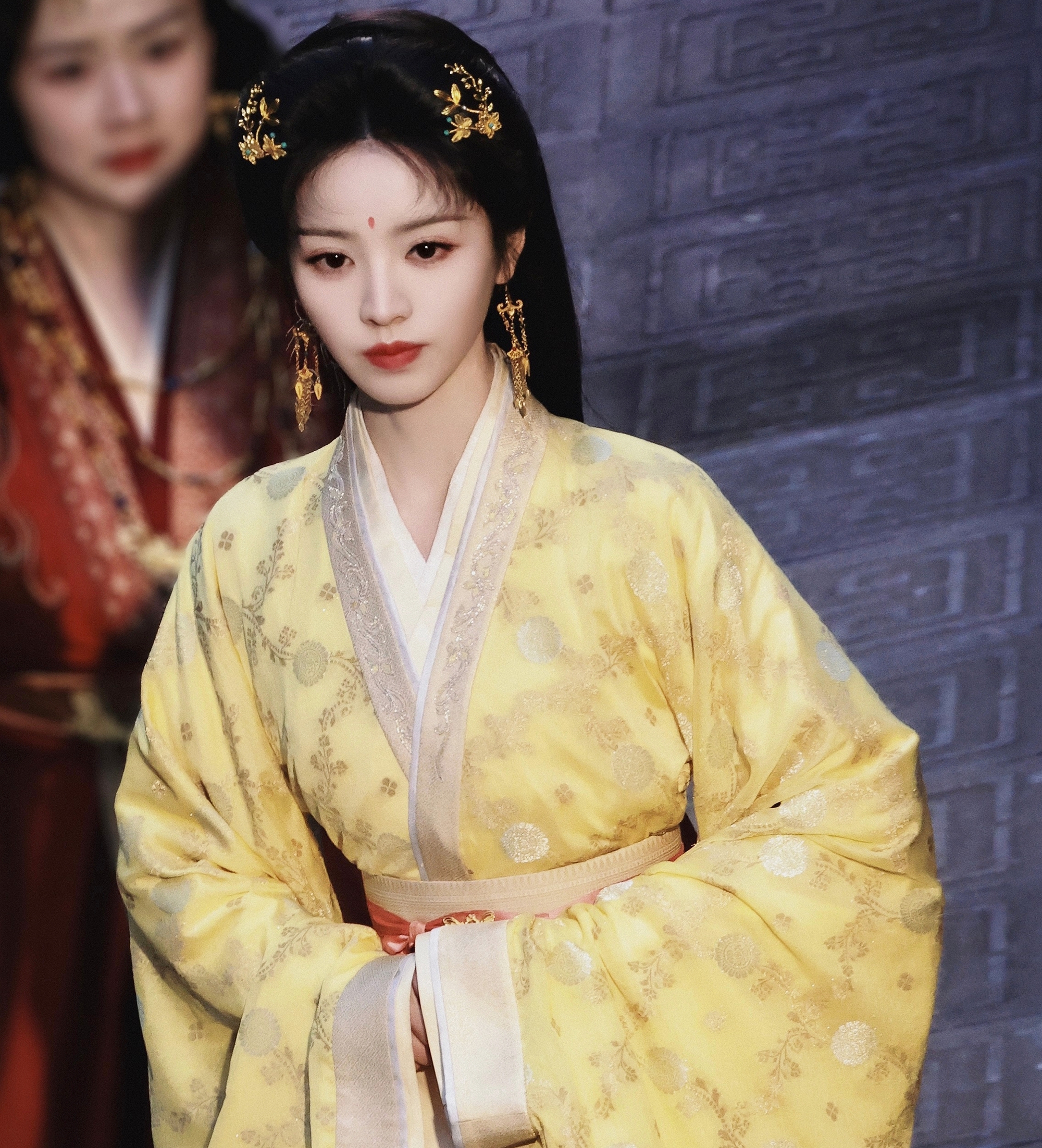 Mỹ nhân đẹp nhất mùng 3 Tết đây rồi: Visual cao sang quyền quý, trời sinh ngậm thìa vàng trong miệng - Ảnh 2. Mỹ nhân đẹp nhất mùng 3 Tết đây rồi: Visual cao sang quyền quý, trời sinh ngậm thìa vàng trong miệng - Ảnh 2.