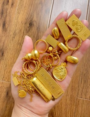 3 năm “đổi lì xì lấy vàng”, 2 bé gái tích lũy được 20 chỉ vàng, giá trị “kho báu nhỏ” tăng gấp đôi khi vàng lập đỉnh - Ảnh 3.