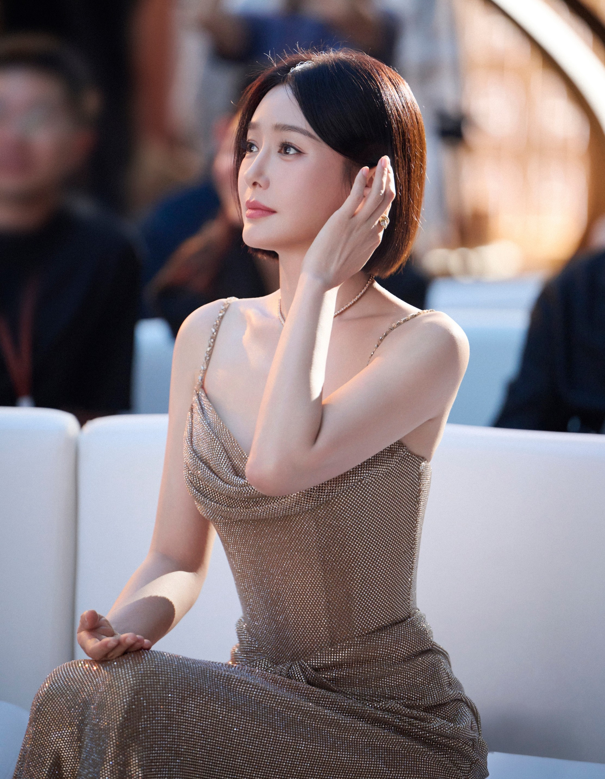 V&igrave; y&ecirc;u Huỳnh Hiểu Minh, "Ph&uacute; S&aacute;t Ho&agrave;ng hậu" Tần Lam nguyện mất 37 tỷ đồng - Ảnh 9.