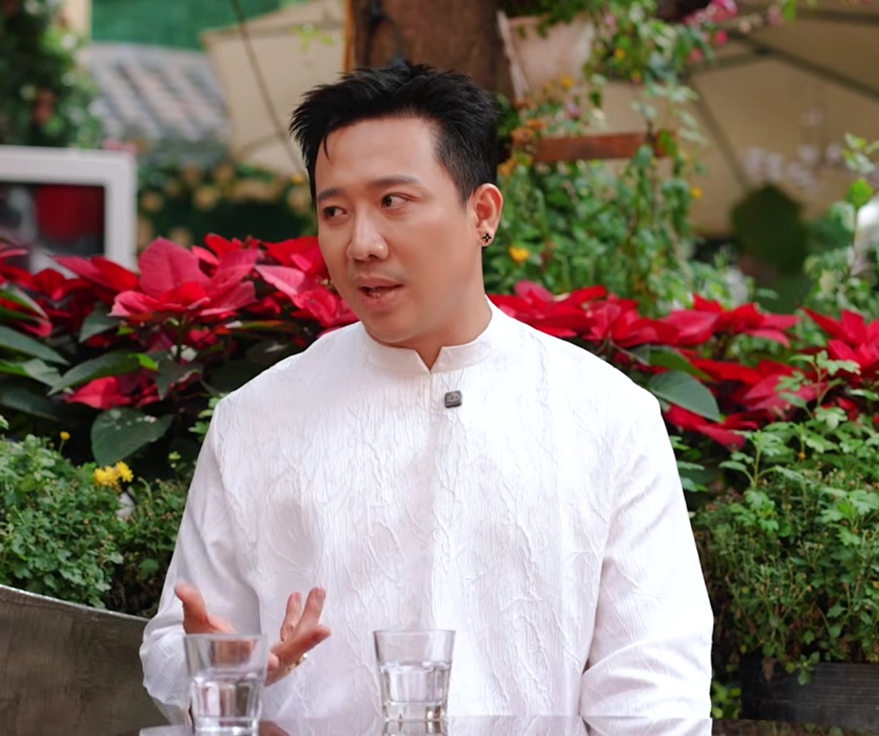 Trấn Thành nói thẳng: "Học làm gì rồi diễn giả còn chết tôi nữa" - Ảnh 1.