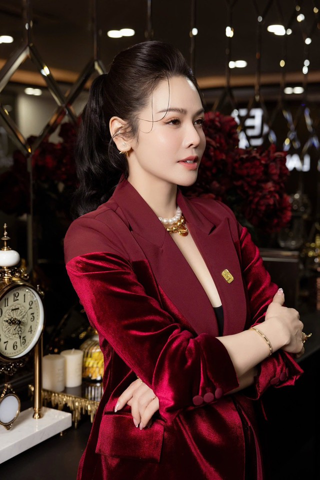 Nữ nghệ sĩ làm mẹ đơn thân vì yêu ai cũng khổ, 40 tuổi tự sinh con, sở hữu biệt thự 20 tỷ ở TP.HCM- Ảnh 6.