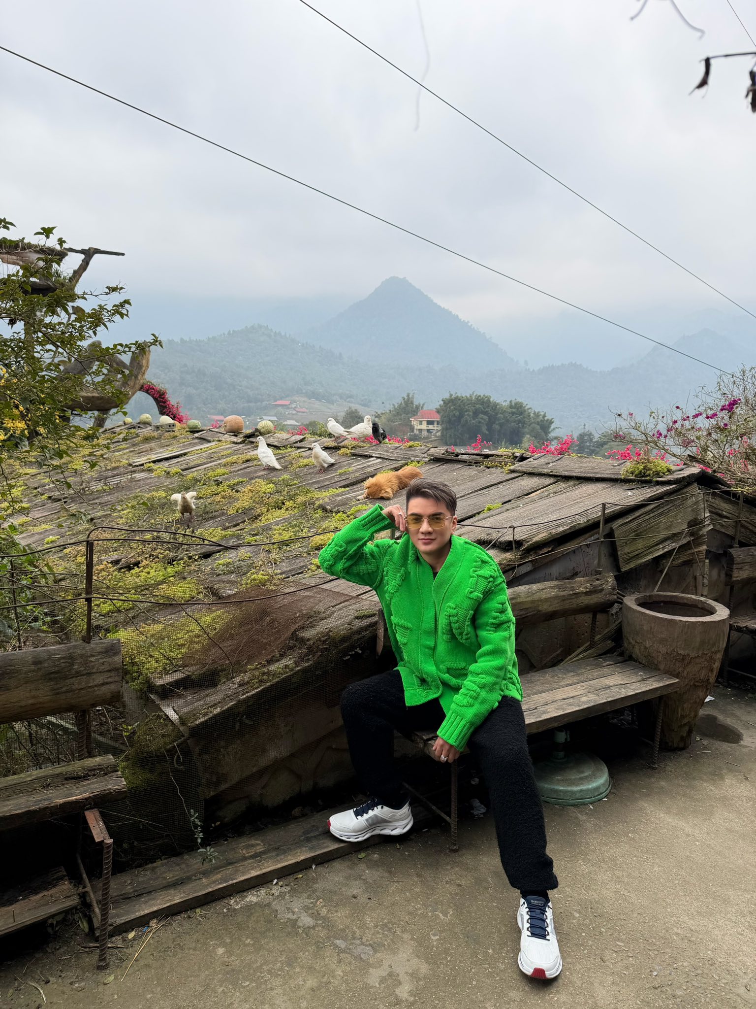 Cận cảnh nơi b&aacute;n cafe của "&ocirc;ng ho&agrave;ng nhạc Việt" đ&igrave;nh đ&aacute;m một thời ở tuổi 55 - Ảnh 7.