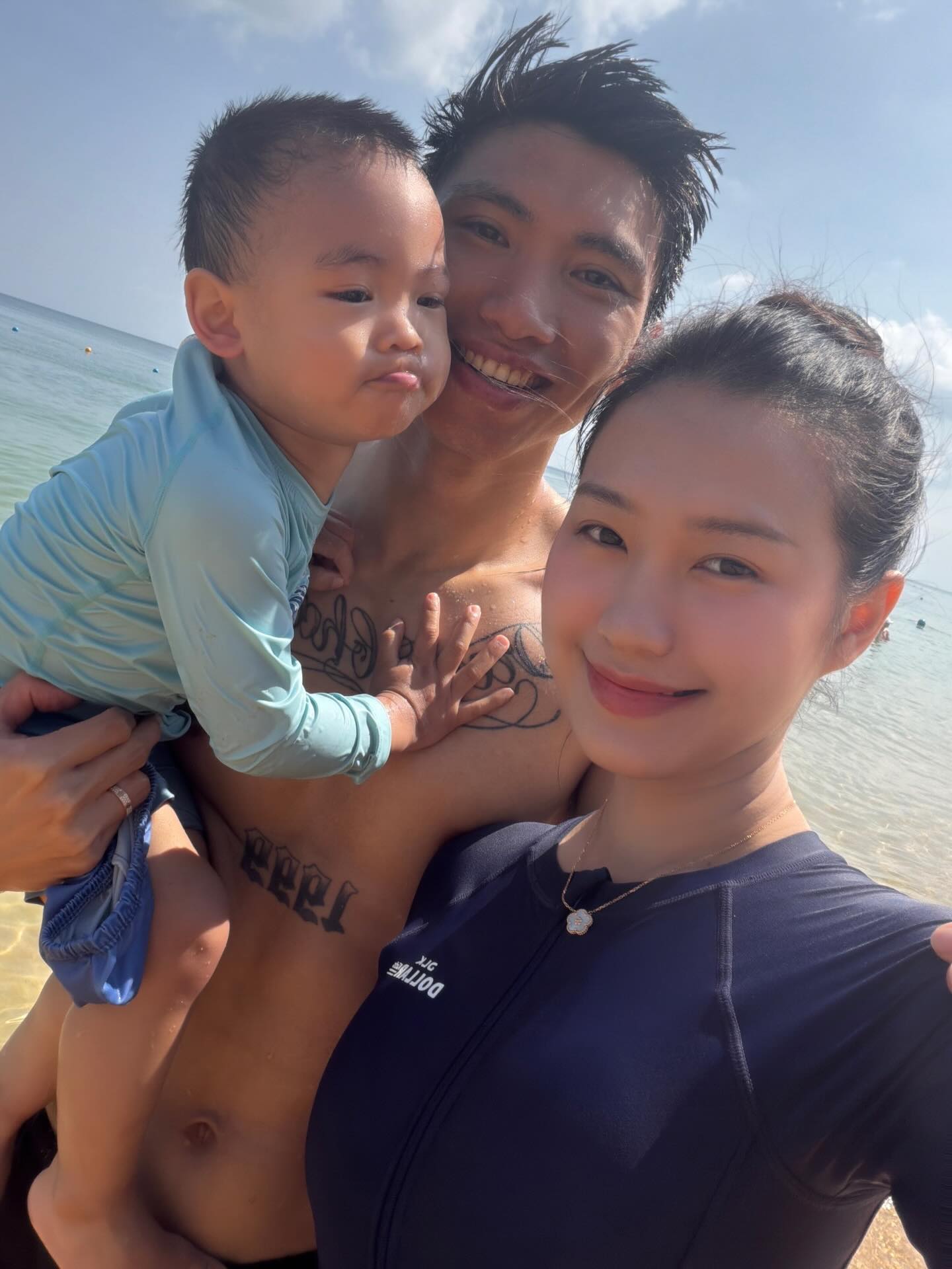 Tiểu thư Doãn Hải My khoe đi học Thạc sĩ Luật, Văn Hậu nhiệt tình ủng hộ vợ thành "hot mom tri thức" - Ảnh 3. Tiểu thư Doãn Hải My khoe đi học Thạc sĩ Luật, Văn Hậu nhiệt tình ủng hộ vợ thành "hot mom tri thức" - Ảnh 3.