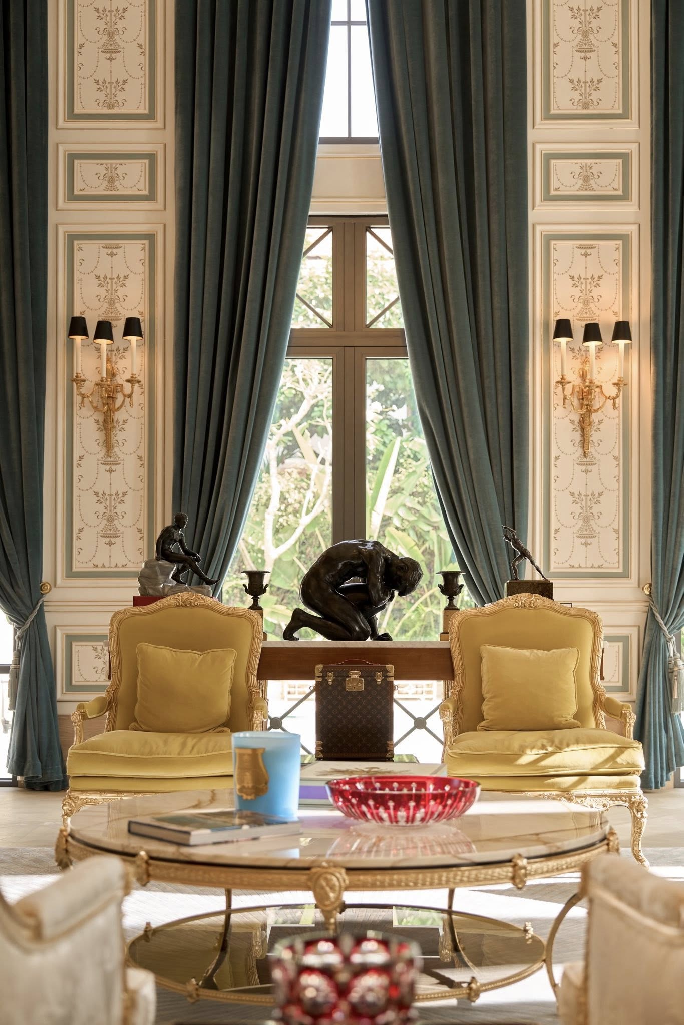 Biệt thự triệu đô ở TP.HCM của Thái Công bị chê "nhìn thôi đã thấy mệt" - Ảnh 7.