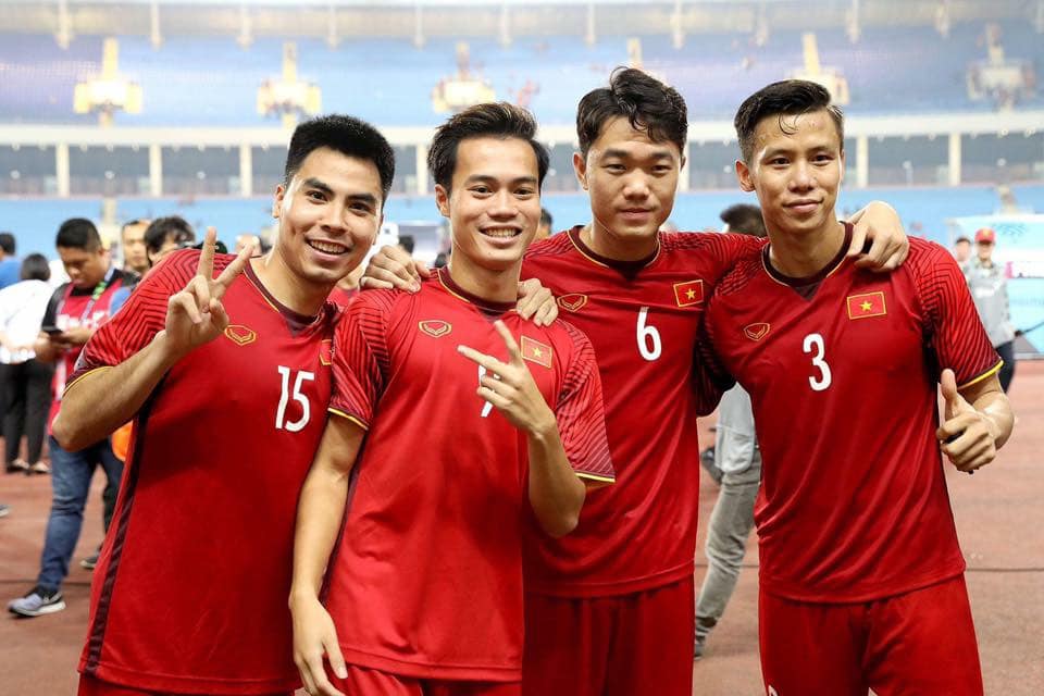 Sau 8 năm, lý do cả đội U23 Việt Nam lỡ hẹn đám cưới Quế Ngọc Hải và Hoa khôi ĐH Vinh mới hé lộ- Ảnh 3.