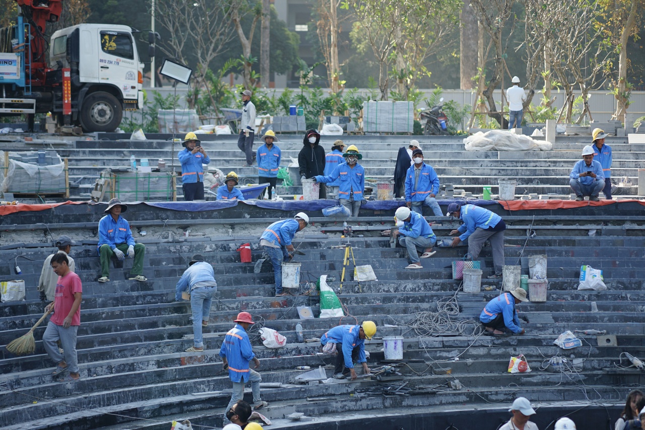 Biểu trưng &ldquo;giọt nước&rdquo; cao 6m tưởng niệm nạn nh&acirc;n COVID-19 ở TP.HCM c&oacute; g&igrave; đặc biệt?- Ảnh 7.