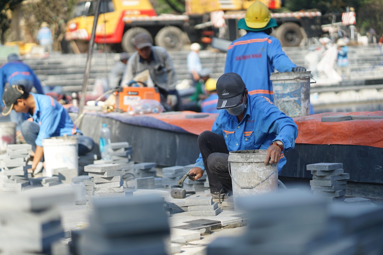 Biểu trưng &ldquo;giọt nước&rdquo; cao 6m tưởng niệm nạn nh&acirc;n COVID-19 ở TP.HCM c&oacute; g&igrave; đặc biệt?- Ảnh 9.