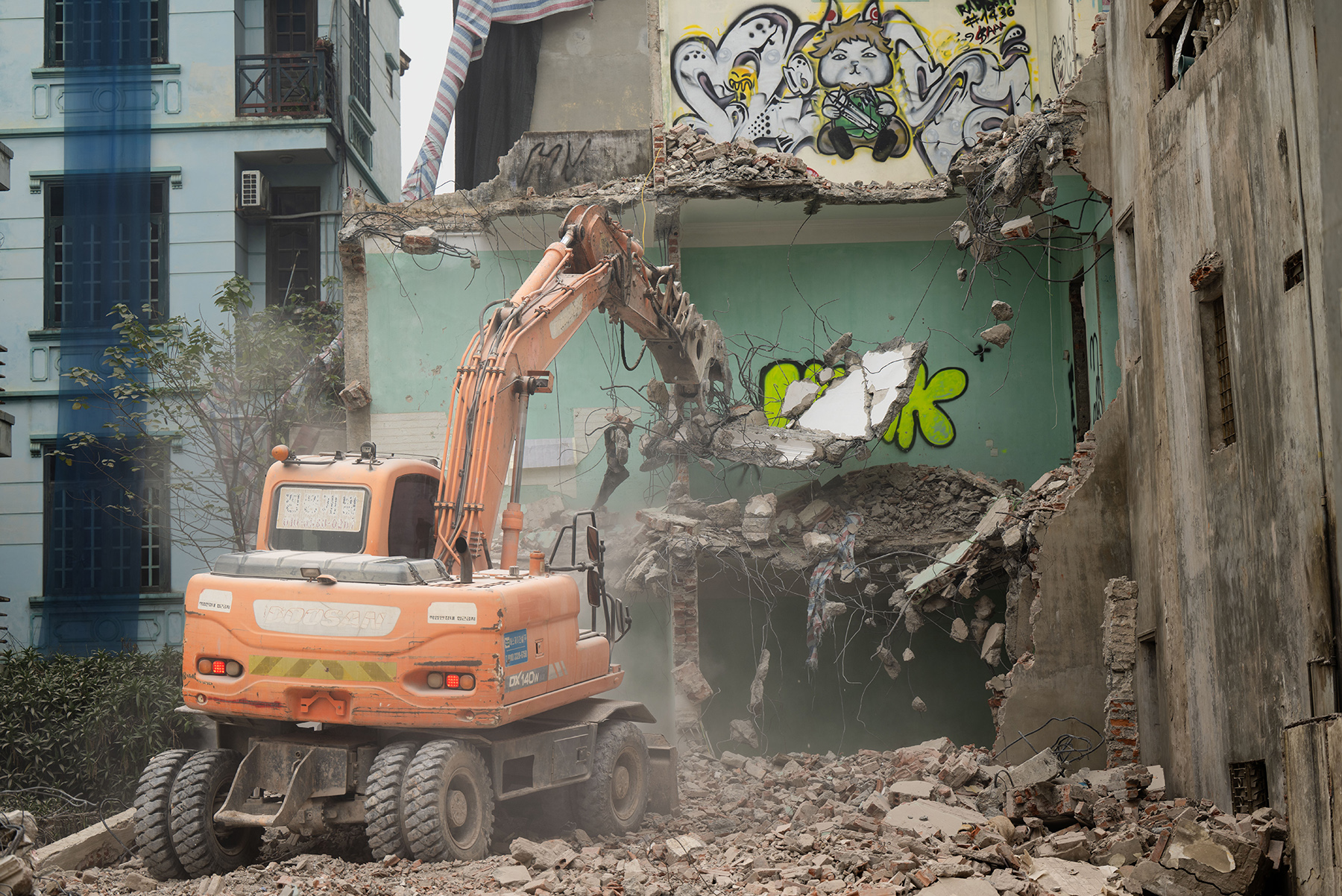 Toàn cảnh người dân Hà Nội tất bật bàn giao mặt bằng đoạn Vành đai 2,5 qua Cầu Giấy- Ảnh 3. Toàn cảnh người dân Hà Nội tất bật bàn giao mặt bằng đoạn Vành đai 2,5 qua Cầu Giấy- Ảnh 3.