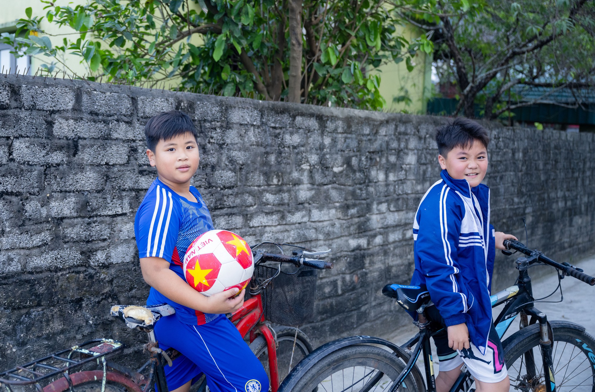 Về Nghệ An phỏng vấn Cao Văn Bình: Thích con gái có học thức, cao trên 1m50 và dễ thương một chút!- Ảnh 3.