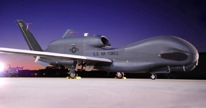 Trinh s&aacute;t cơ mới của Nga v&agrave; MiG - 25 r: So s&aacute;nh c&ocirc;ng nghệ UAV hiện đại năm 2026 - Ảnh 2.