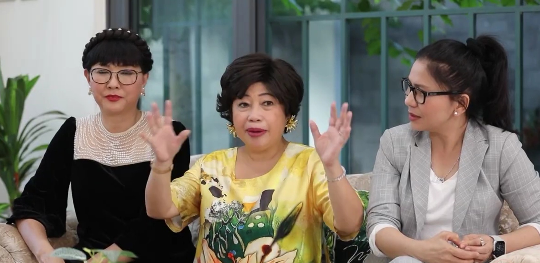 "Hoàng Lan nhắn tôi: Em hết thuốc rồi, chị cứu em với"- Ảnh 1.