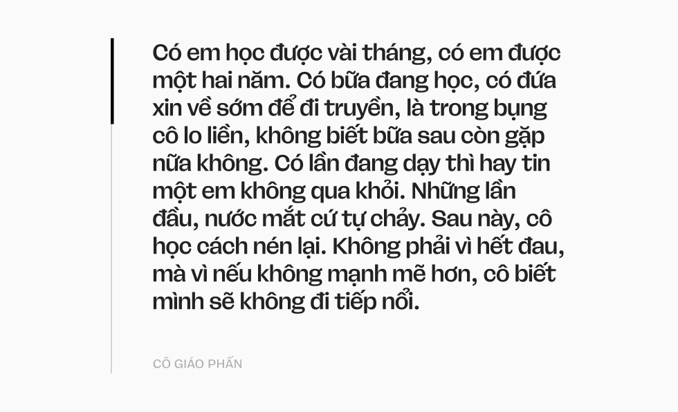 Cô giáo Phấn - Người gom giữ kỷ vật cho những đứa trẻ không còn ở lại với thế gian- Ảnh 5. Cô giáo Phấn - Người gom giữ kỷ vật cho những đứa trẻ không còn ở lại với thế gian- Ảnh 5.