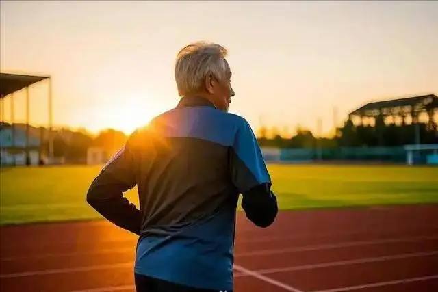 Người Trên 60 Tuổi Thà Ở Nhà Ngủ Còn Hơn Là Làm 4 Điều Này Thường Xuyên, Càng Làm Càng Hại Thân- Ảnh 1. Người Trên 60 Tuổi Thà Ở Nhà Ngủ Còn Hơn Là Làm 4 Điều Này Thường Xuyên, Càng Làm Càng Hại Thân- Ảnh 1.