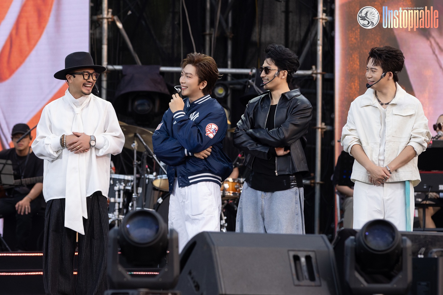 Đêm nhạc 3.000 khán giả của Hà Lê, Tăng Phúc, Liên Bỉnh Phát, Đỗ Hoàng Hiệp có gì đặc biệt?- Ảnh 5.