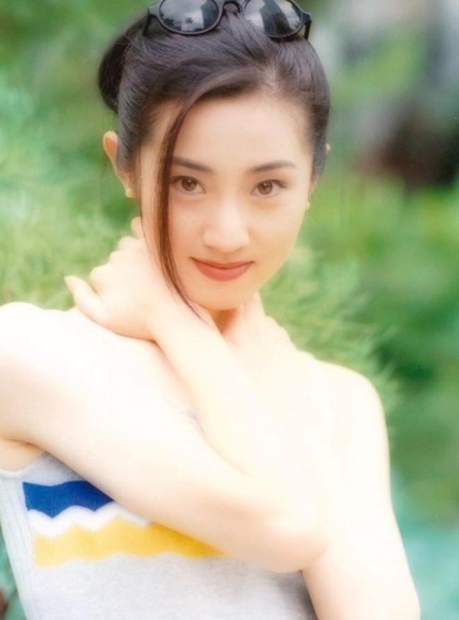 "Kiều nữ chứng khoán showbiz" sắp cưới lần 2, hôn phu là soái ca ngành bảo hiểm và có con riêng - Ảnh 4.