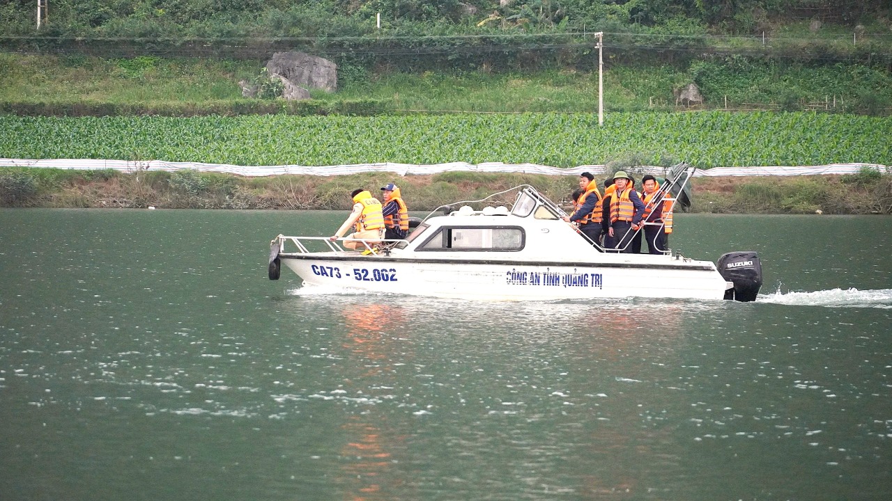 Vụ lật thuyền làm 4 người tử vong: Đã tìm thấy thi thể nạn nhân cuối cùng - Ảnh 1.
