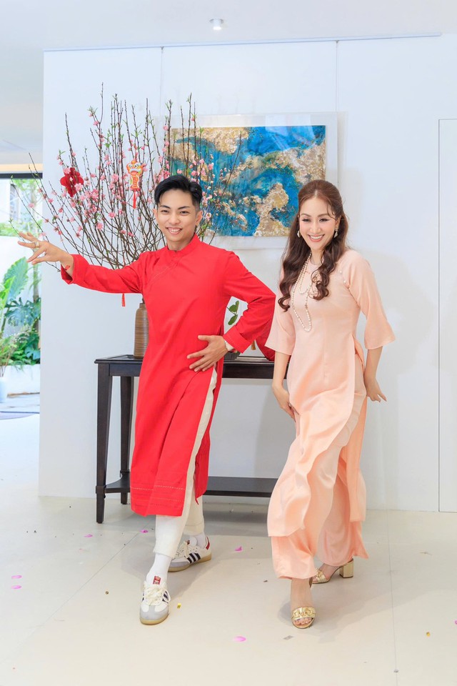 Khánh Thi - Phan Hiển 