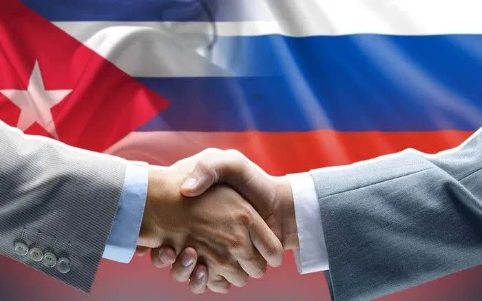 Quan chức Mỹ: Washington sắp c&oacute; động th&aacute;i bất ngờ về việc b&aacute;n dầu cho Cuba - Ảnh 2.