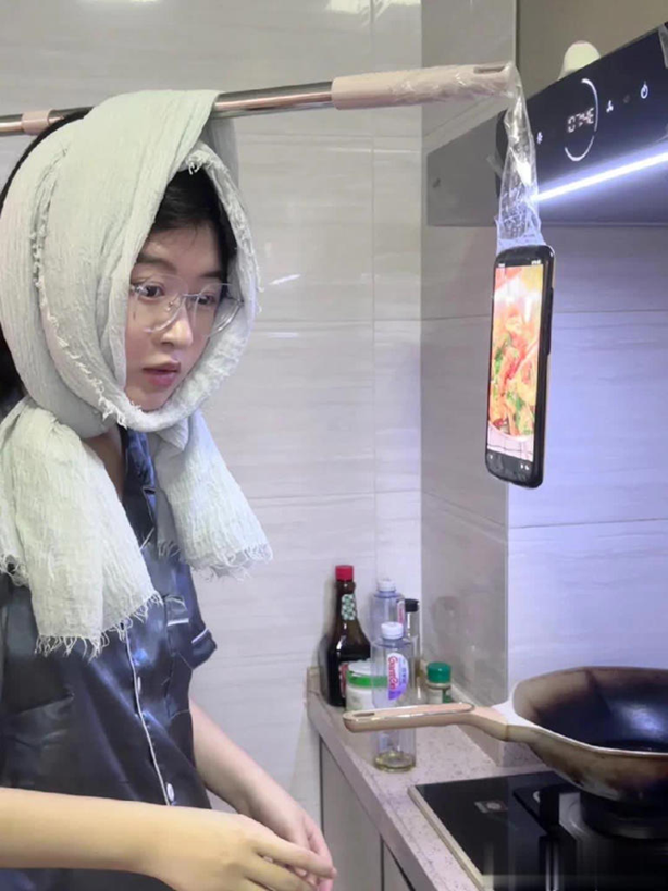 Nấu ăn đừng làm 3 việc này bên cạnh, coi chừng “nổ tung” cả gian bếp- Ảnh 4. Nấu ăn đừng làm 3 việc này bên cạnh, coi chừng “nổ tung” cả gian bếp- Ảnh 4.