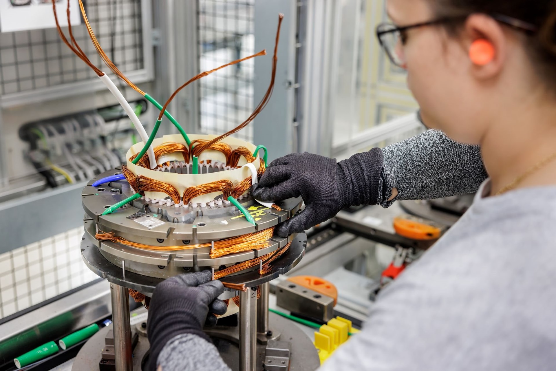 Trung Quốc nắm kho báu đất hiếm , các hãng xe điện đang tìm lối thoát 2026 - Ảnh 3.