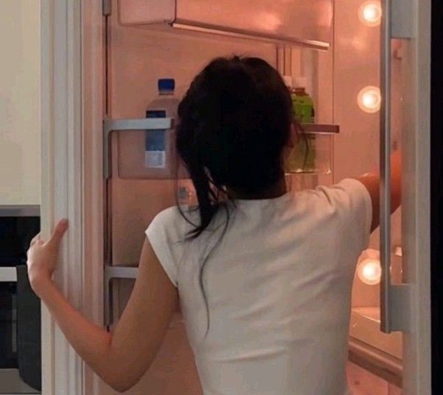 Cả nhà nhập viện cấp cứu, người mẹ tổn thương thận vì hâm nóng thức ăn thừa kiểu “cực độc” nhưng cực quen 21 4b 135822 1771641467357 17716414677101884766715