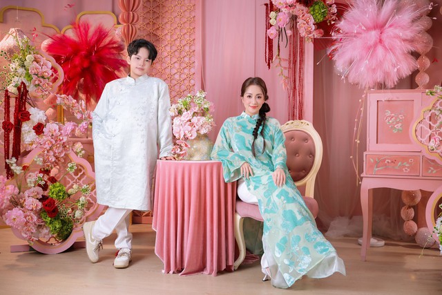 Ngỡ ngàng với diện mạo Kubi nhà Khánh Thi - Phan Hiển: Ngày nào còn bé xíu, nay đã ra dáng 