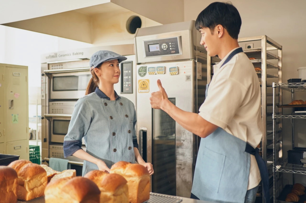 Phim Tết vừa chiếu đã đá hết bom tấn khác ra “mé mương”: Nữ chính ngắm 1000 lần vẫn đẹp, chưa xem thì xem gấp- Ảnh 6.