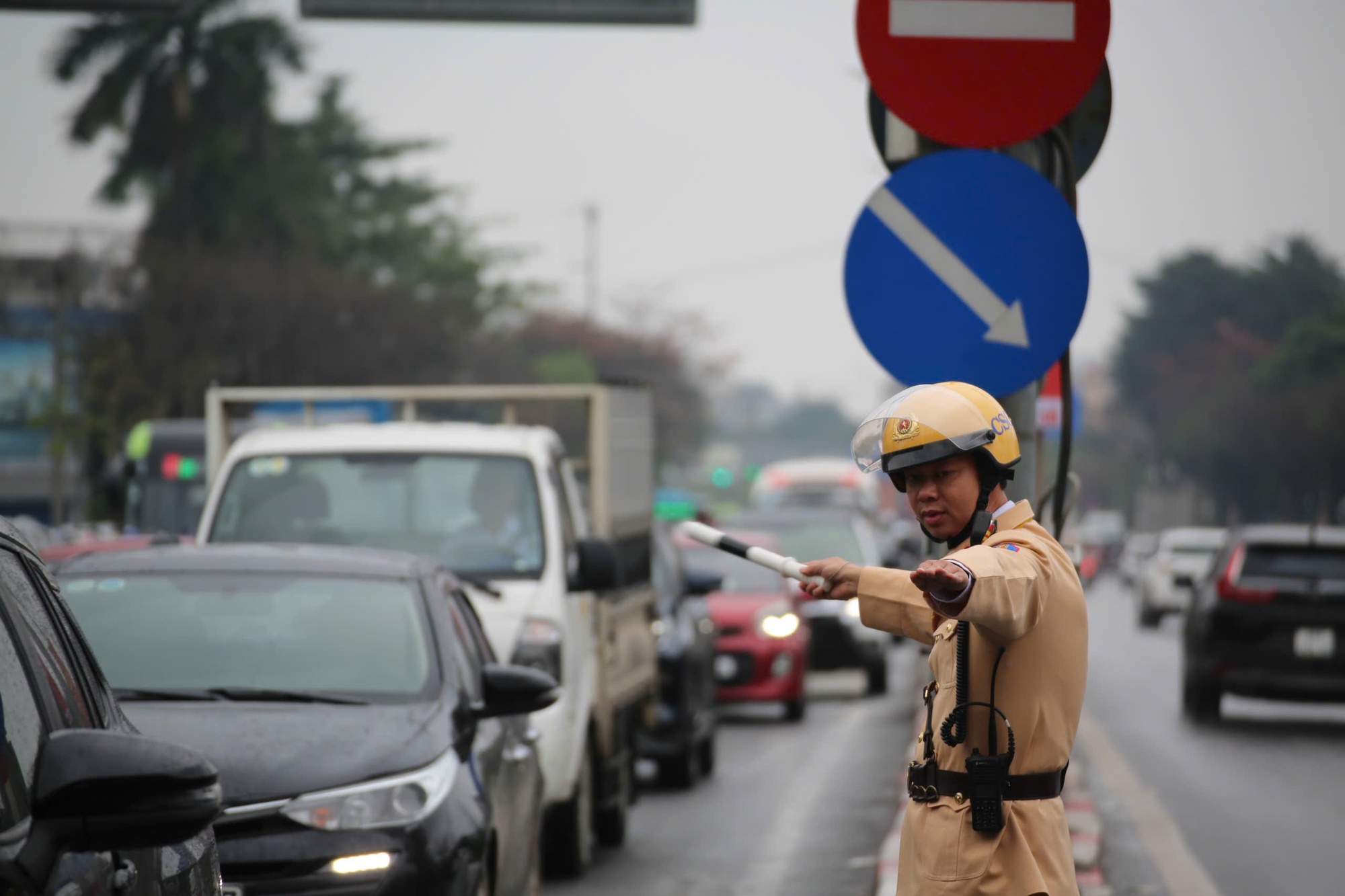 Khuyến cáo tham gia giao thông trong ngày cuối Tết Nguyên đán Bính Ngọ 2026 - Ảnh 4. Khuyến cáo tham gia giao thông trong ngày cuối Tết Nguyên đán Bính Ngọ 2026 - Ảnh 4.