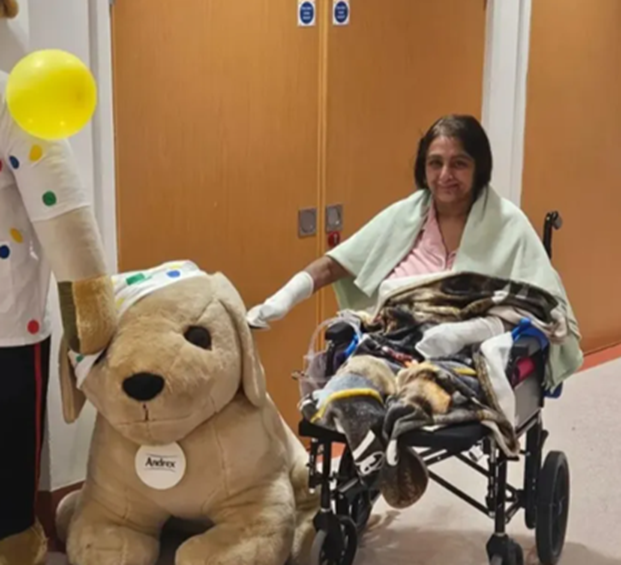 Chỉ trong 1 ng&agrave;y, người phụ nữ 6 lần tim ngừng đập, tỉnh dậy đ&atilde; mất tứ chi v&igrave; điều &iacute;t ai ngờ - Ảnh 1.