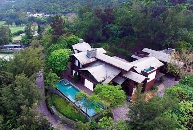 Ngọc nữ bị ruồng bỏ sau khi sinh 3 con trai nhận siêu biệt thự, 199 tỷ tiền cấp dưỡng/năm từ đại gia- Ảnh 3. Ngọc nữ bị ruồng bỏ sau khi sinh 3 con trai nhận siêu biệt thự, 199 tỷ tiền cấp dưỡng/năm từ đại gia- Ảnh 3.