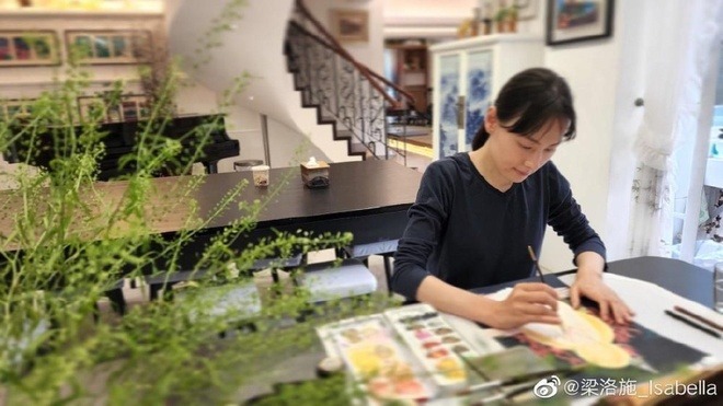 Ngọc nữ bị ruồng bỏ sau khi sinh 3 con trai nhận siêu biệt thự, 199 tỷ tiền cấp dưỡng/năm từ đại gia- Ảnh 4. Ngọc nữ bị ruồng bỏ sau khi sinh 3 con trai nhận siêu biệt thự, 199 tỷ tiền cấp dưỡng/năm từ đại gia- Ảnh 4.