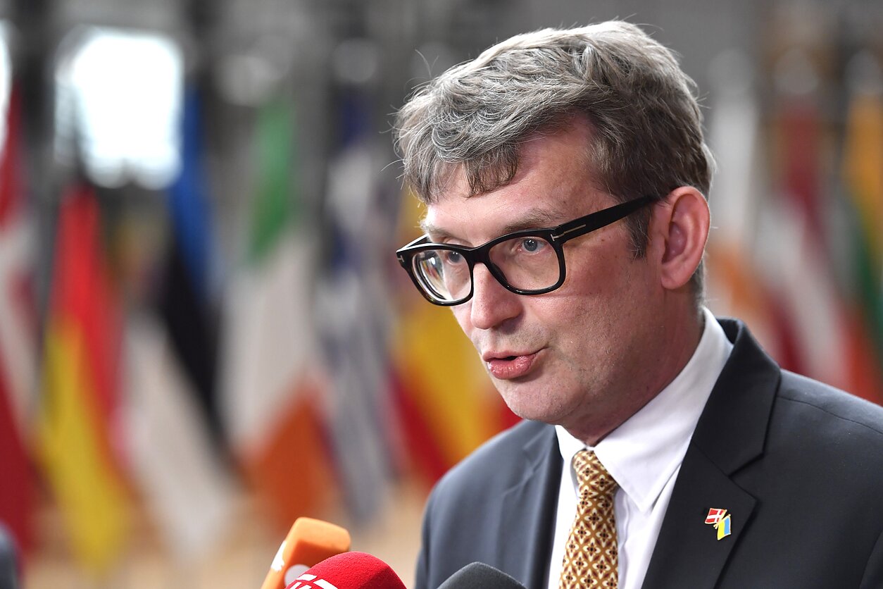 Đan Mạch phản ứng về t&agrave;u bệnh viện của &ocirc;ng Donald Trump - Ảnh 1.